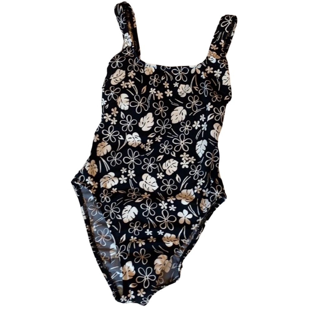 Lands’ End black & white floral print one piece swimsuit Size 6